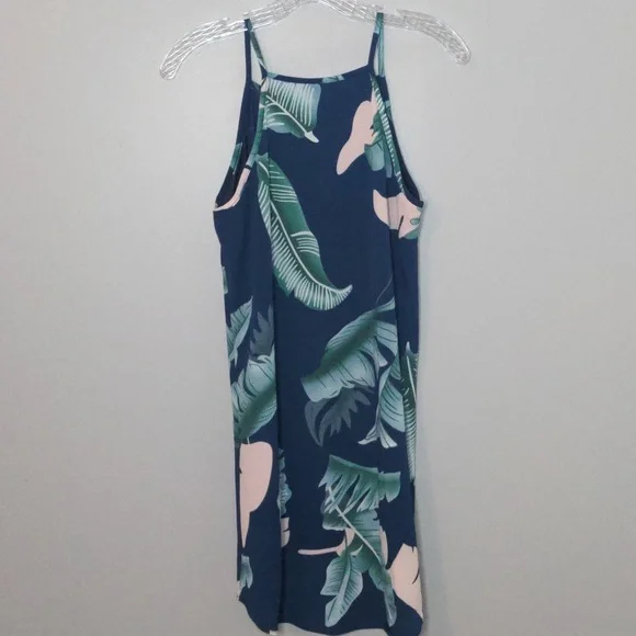 EUC✨medium high neck blue tropical print spaghetti strap dress - Picture 6 of 13
